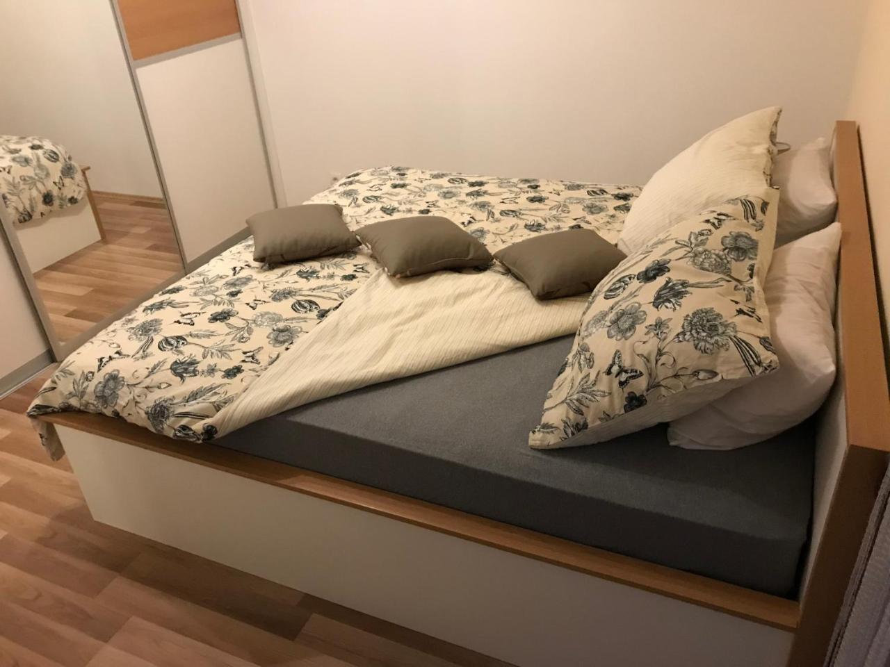 Apartman Mig โซลิน ภายนอก รูปภาพ